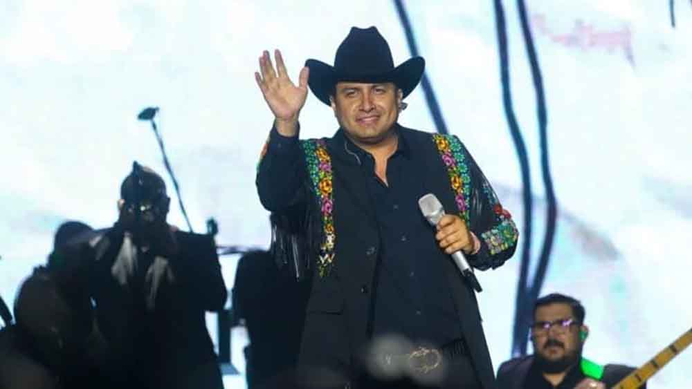 red latina stl, red latina periodico, texas, visa, julion, cantante